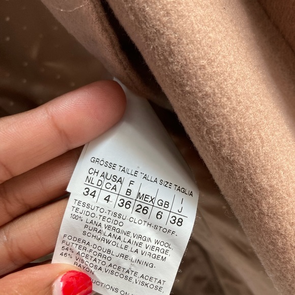 **SOLD** MaxMara blazer - Picture 7 of 7